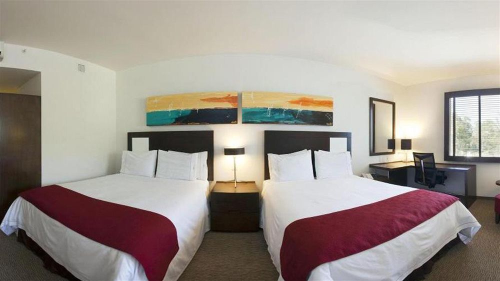 Guadalajara Patria-universidad By Ihg Hotel 3*
